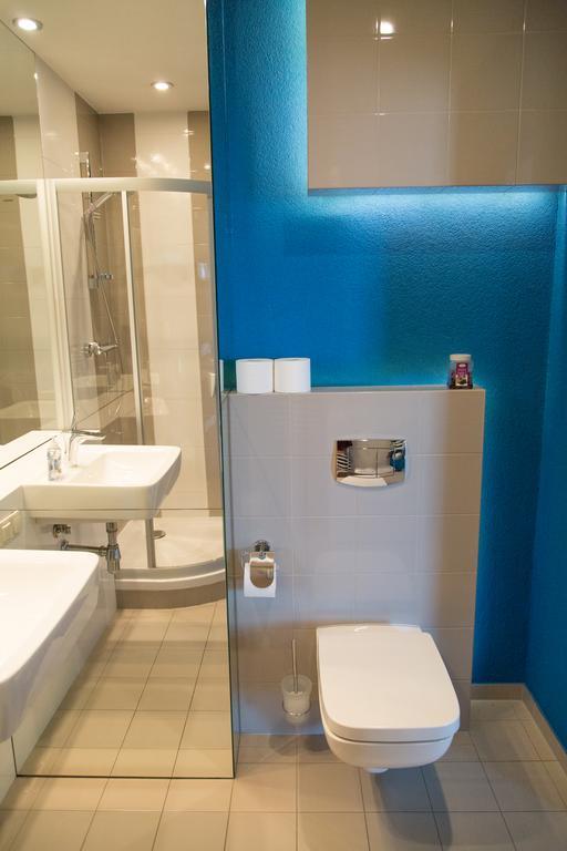Modern Apartment in City Center Krakau Buitenkant foto