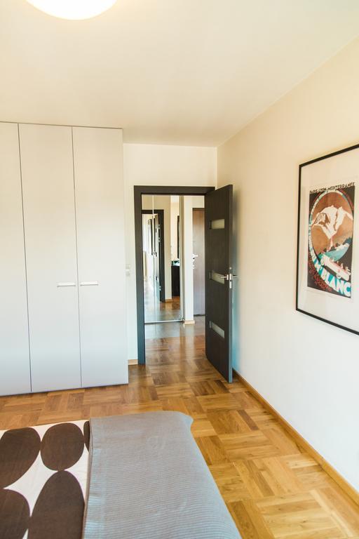 Modern Apartment in City Center Krakau Buitenkant foto