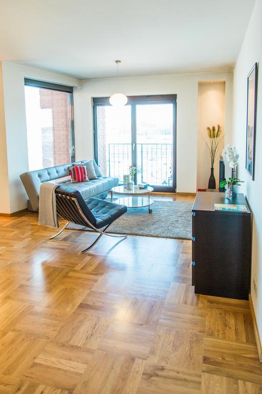 Modern Apartment in City Center Krakau Buitenkant foto