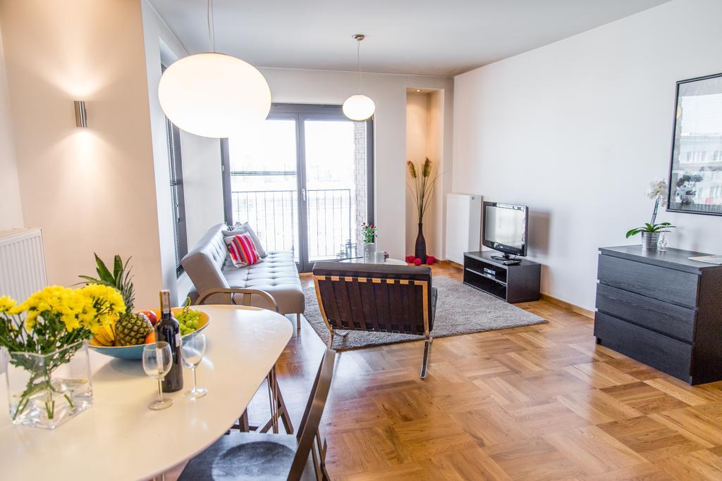 Modern Apartment in City Center Krakau Buitenkant foto
